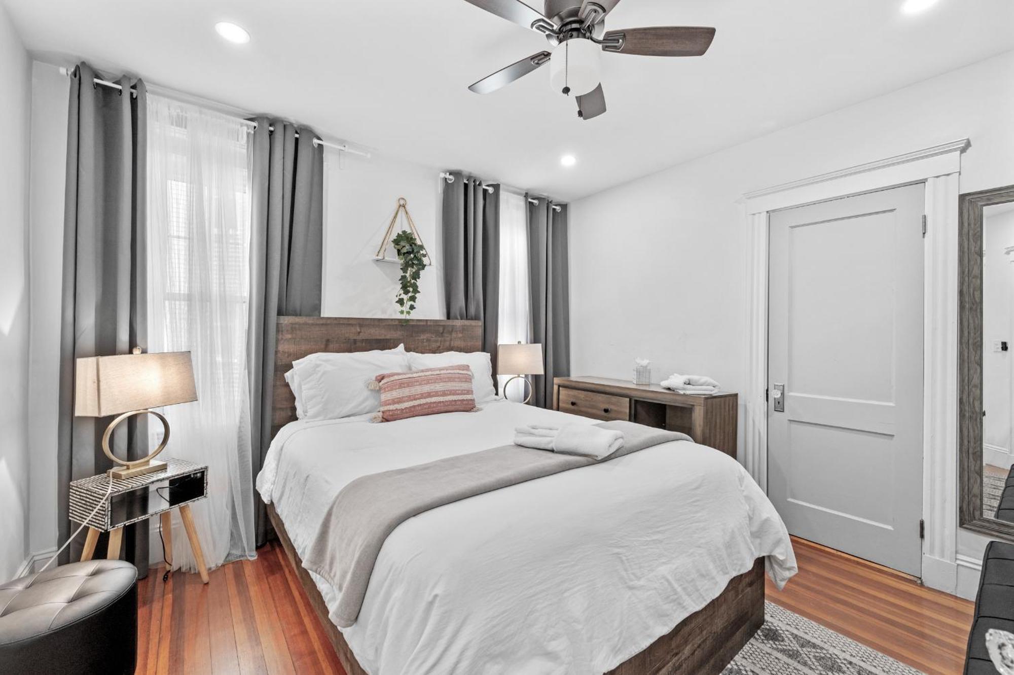 Roslindale Village Condos Boston Bagian luar foto